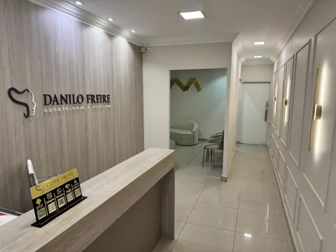 Recepção da clínica Dr. Danilo Freire, em Campos dos Goytacazes