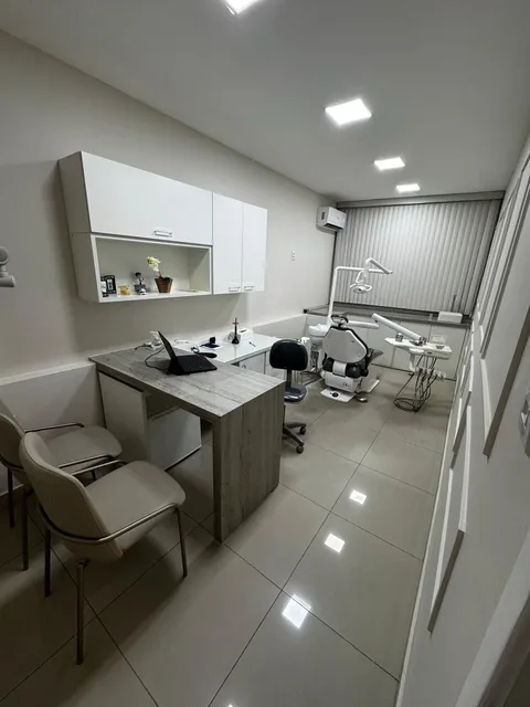 Consultório equipado da clínica Dr. Danilo Freire