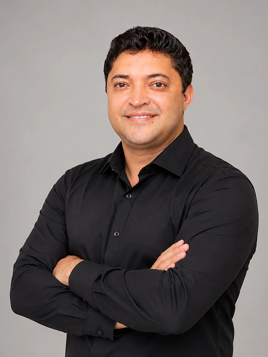 Dr. Danilo Freire
