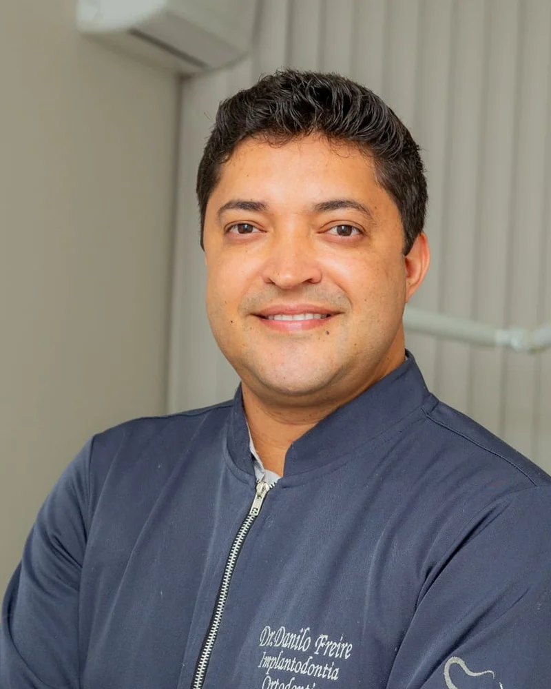 Dr. Danilo Freire