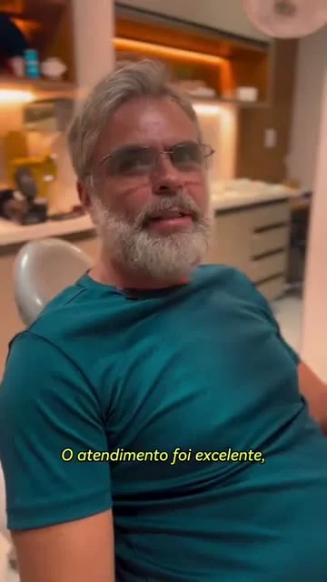 Vídeo Implantes Dentários